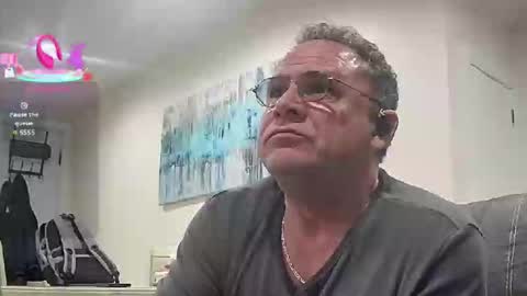 Twopeopleinlove online show from 03-22-26, 09:40