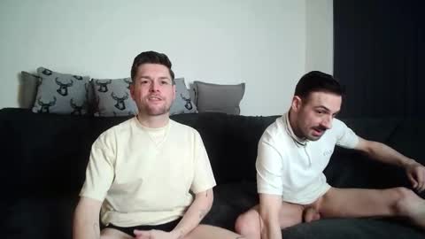 Snapshot of twotwinkhusbands chatting on 02-10-26, 07:18 RyanRowan online show from 02-10-26, 07:18