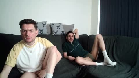 Snapshot of twotwinkhusbands chatting on 04-04-26, 05:21 RyanRowan online show from 04-04-26, 05:21