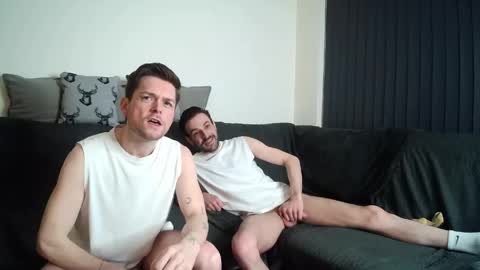 Snapshot of twotwinkhusbands chatting on 04-15-26, 07:58 RyanRowan online show from 04-15-26, 07:58