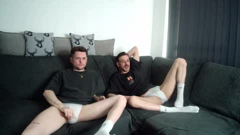 Snapshot of twotwinkhusbands chatting on 06-26-26, 06:34 RyanRowan online show from 06-26-26, 06:34