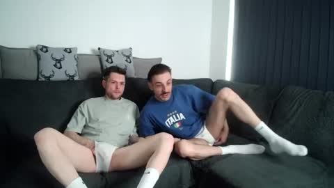 Snapshot of twotwinkhusbands chatting on 06-29-26, 12:05 RyanRowan online show from 06-29-26, 12:05