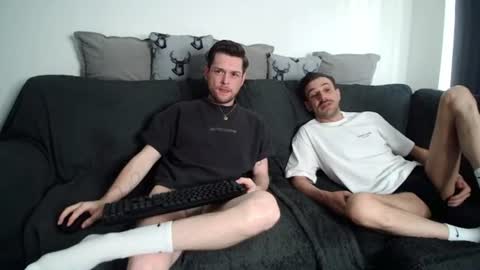 Snapshot of twotwinkhusbands chatting on 07-24-26, 02:37 RyanRowan online show from 07-24-26, 02:37