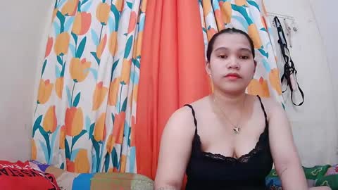 Snapshot of twowetcuties chatting on 03-02-25, 12:09 Lyn and lea online show from 03-02-25, 12:09