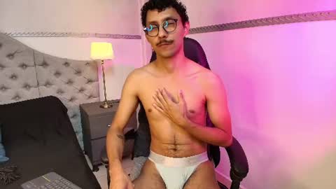 Snapshot of twunkmiguel chatting on 07-16-26, 02:17 TwunkMiguel online show from 07-16-26, 02:17