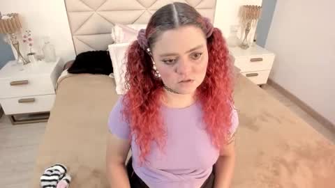 Twiggy online show from 01-11-26, 08:03