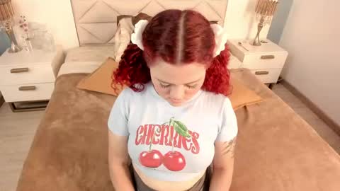 Twiggy online show from 04-11-26, 08:24