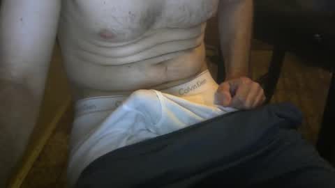 Snapshot of txhung1 chatting on 05-28-26, 09:45 txhung1 online show from 05-28-26, 09:45