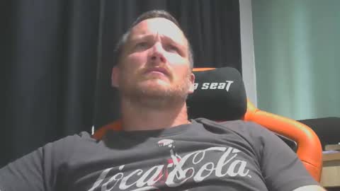 tyfinns69568194 online show from 10-24-25, 02:19