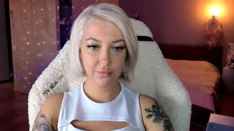 Miley online show from 01-31-25, 12:29