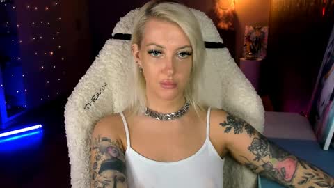 Miley online show from 04-05-26, 02:25