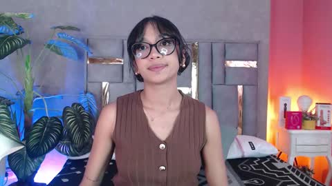 tyla_ks online show from 11-17-25, 07:52