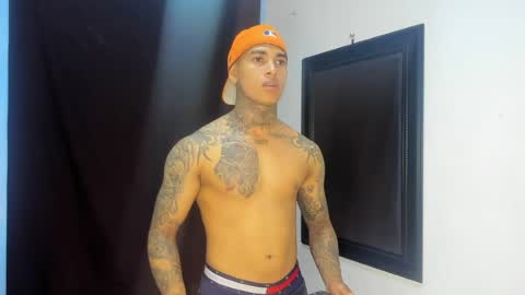 tyler_bell_ online show from 05-04-26, 02:51
