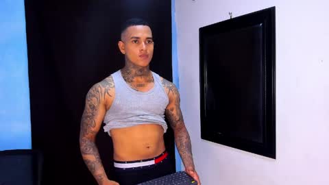tyler_bell_ online show from 05-06-26, 02:51