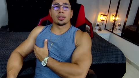 Snapshot of tyler_hank1 chatting on 12-23-24, 05:28 tyler_hank1 online show from 12-23-24, 05:28