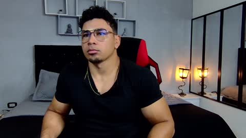 Snapshot of tyler_hank1 chatting on 01-10-25, 11:11 tyler_hank1 online show from 01-10-25, 11:11