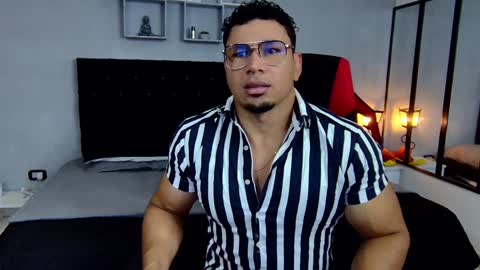 Snapshot of tyler_hank1 chatting on 01-20-25, 01:21 tyler_hank1 online show from 01-20-25, 01:21