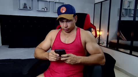 Snapshot of tyler_hank1 chatting on 01-27-25, 11:22 tyler_hank1 online show from 01-27-25, 11:22