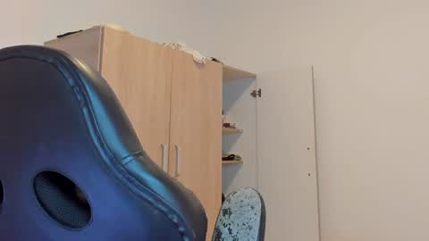     online show from 12-08-24, 09:41