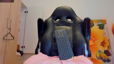     online show from 03-09-25, 11:36