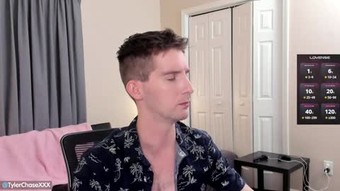 Snapshot of tylerchasexxx chatting on 02-06-25, 11:15 Tyler Chase online show from 02-06-25, 11:15