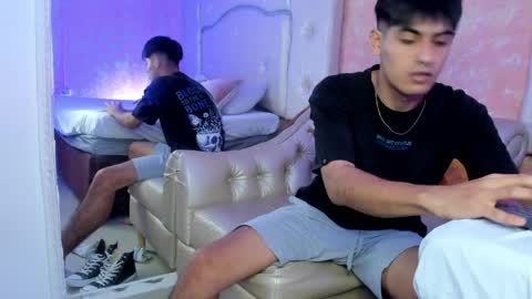 Tyler  online show from 04-01-26, 02:58