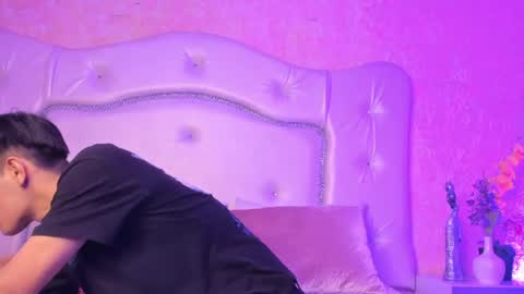 Tyler  online show from 04-11-26, 04:28