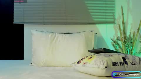 Snapshot of tylergiuseppe_ chatting on 12-11-24, 05:15 tylergiuseppe_ online show from 12-11-24, 05:15