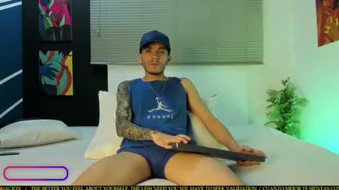 Snapshot of tylergiuseppe_ chatting on 09-15-25, 01:11 tylergiuseppe_ online show from 09-15-25, 01:11
