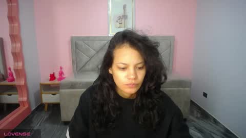 TYNA  online show from 06-09-26, 12:39