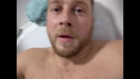 Snapshot of tyreking chatting on 11-06-25, 10:43 tyreking online show from 11-06-25, 10:43