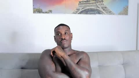 Snapshot of tyron_rulers chatting on 05-11-26, 01:00 Dvid Rullers online show from 05-11-26, 01:00