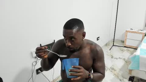 Snapshot of tyron_rulers chatting on 06-30-26, 12:22 Dvid Rullers online show from 06-30-26, 12:22