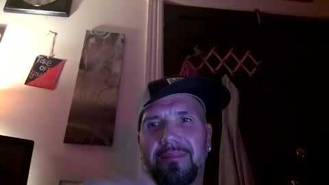 Snapshot of tywinn68 chatting on 10-15-25, 03:17 tywinn68 online show from 10-15-25, 03:17