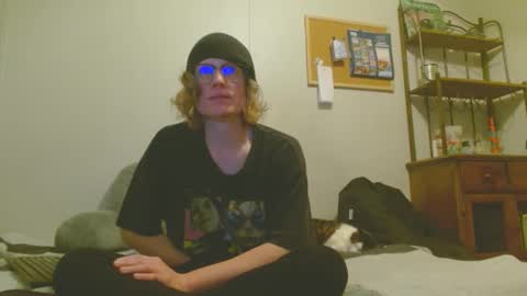 Snapshot of tyyyler93 chatting on 12-07-24, 02:42 TylerAlternative online show from 12-07-24, 02:42
