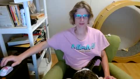 Snapshot of tyyyler93 chatting on 06-18-26, 05:08 TylerAlternative online show from 06-18-26, 05:08