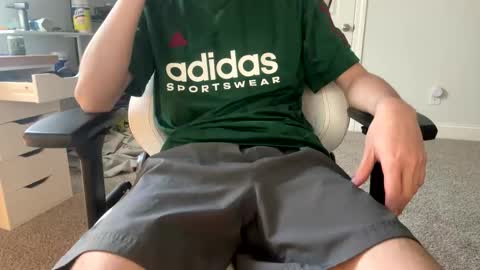 Love Lain online show from 04-17-26, 11:08