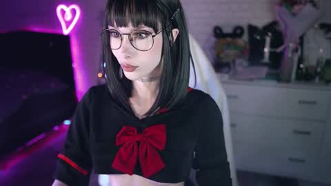 Izzy    online show from 01-02-25, 04:24