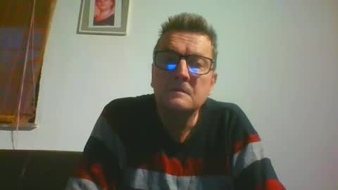 Snapshot of ulmeni4 chatting on 01-03-25, 03:44 ulmeni4 online show from 01-03-25, 03:44