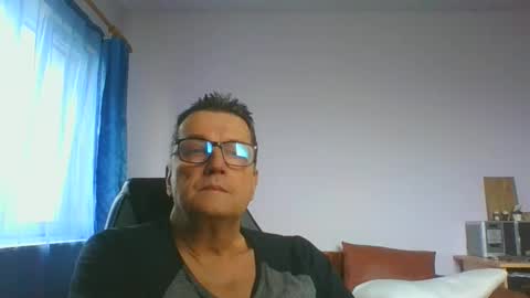 Snapshot of ulmeni4 chatting on 01-07-25, 07:42 ulmeni4 online show from 01-07-25, 07:42