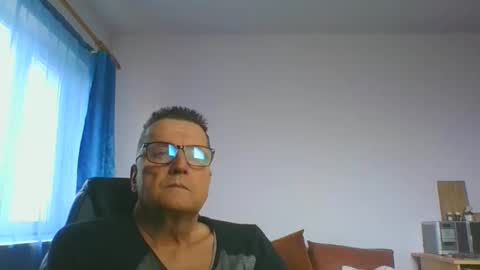 Snapshot of ulmeni4 chatting on 01-15-25, 08:30 ulmeni4 online show from 01-15-25, 08:30