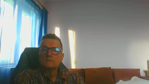 Snapshot of ulmeni4 chatting on 03-12-25, 03:18 ulmeni4 online show from 03-12-25, 03:18