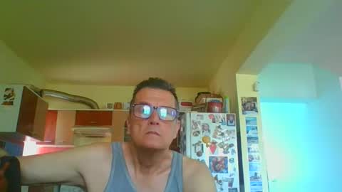 ulmeni4 online show from 04-16-26, 08:15