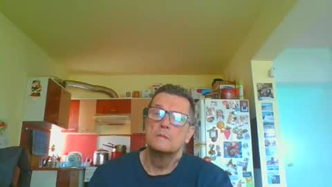 ulmeni7 online show from 03-25-26, 07:47