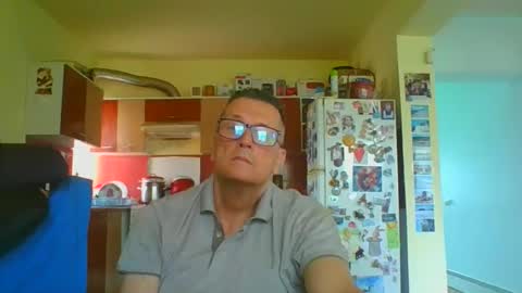 Snapshot of ulmeni7 chatting on 05-08-26, 06:41 ulmeni7 online show from 05-08-26, 06:41