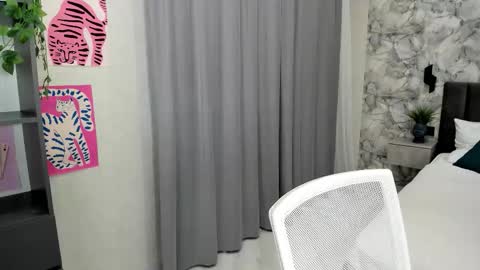 Melena online show from 09-13-25, 01:27