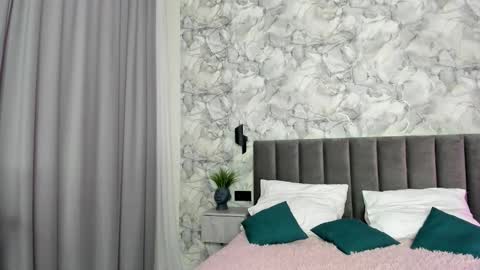 Melena online show from 10-14-25, 12:44