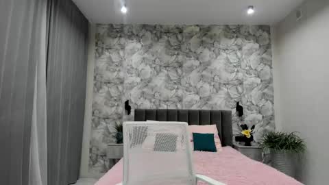 Melena online show from 12-14-25, 12:49