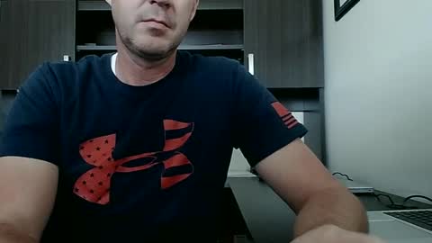 Snapshot of ultratac1 chatting on 09-12-25, 07:36 Ultra online show from 09-12-25, 07:36