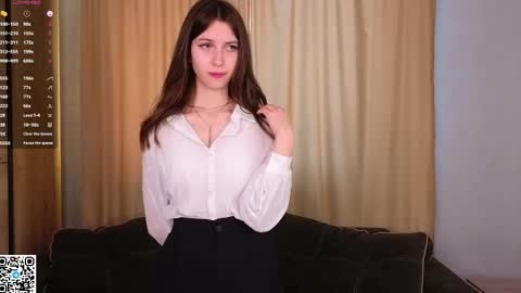 Liliane online show from 04-17-26, 06:16